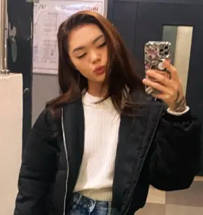 Kwini Kim porn empotrada por un macho de 80 kilos